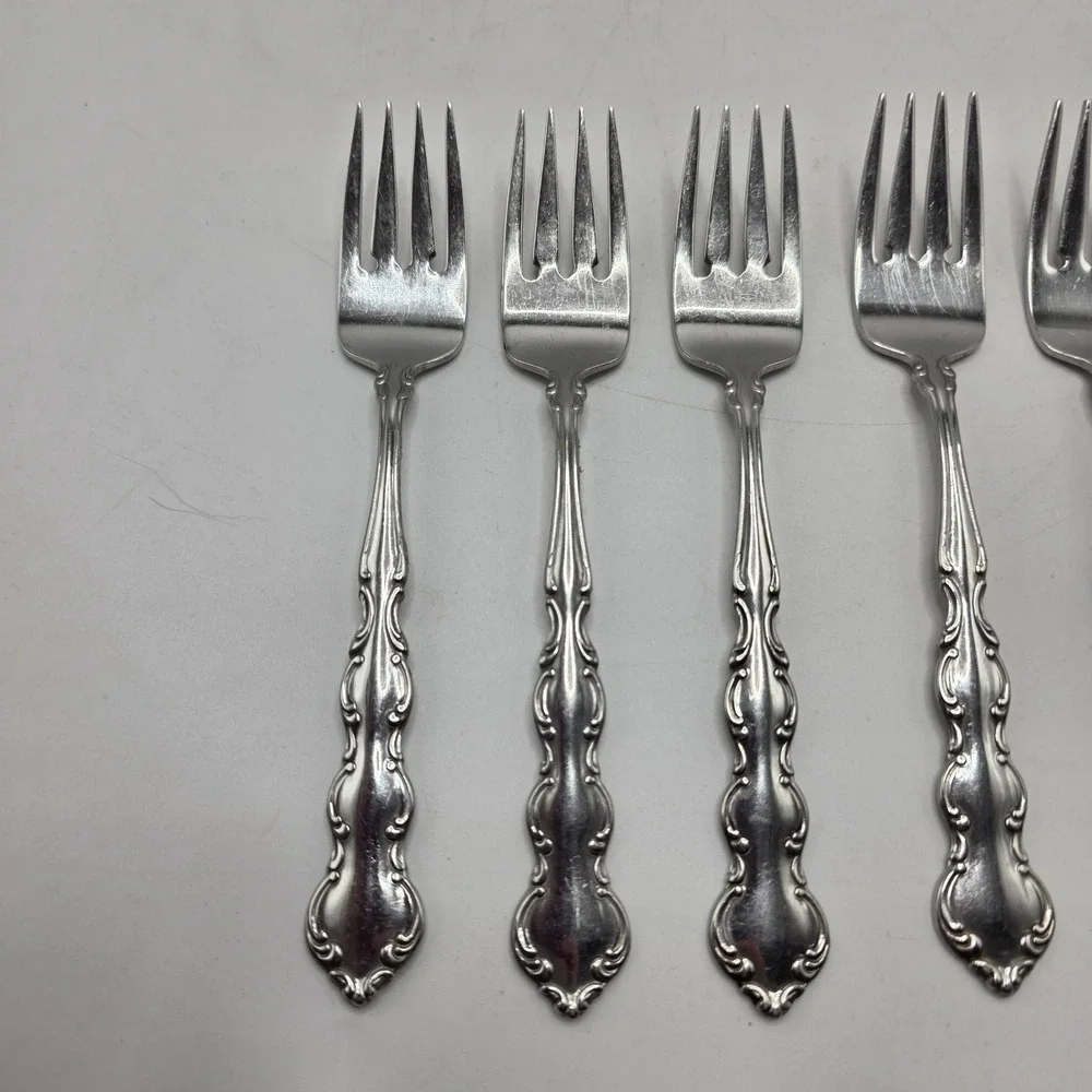 Oneida Salad Fork Chateau Deluxe Stainless Ornate Scroll Glossy Flatware Set 6pc